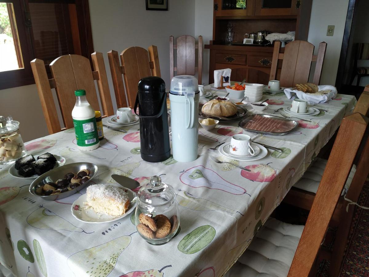 Quinta Flores Homestay Campos do Jordao